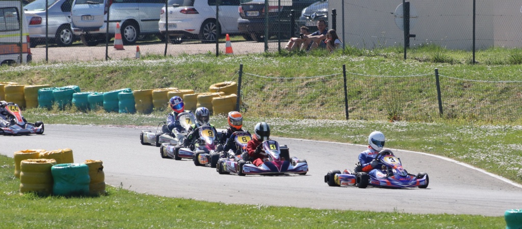 3B4A2108a - KART CENTER Pluméliau - Le karting dans le Morbihan KART ...